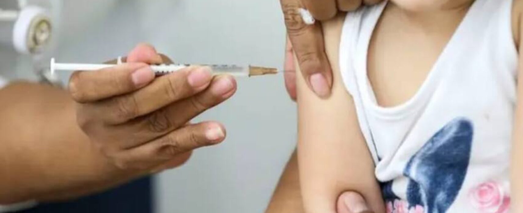 Secretaria Municipal da Saúde  aplica 5ª dose contra Covid-19 em pessoas acima de 18 anos em Itabuna