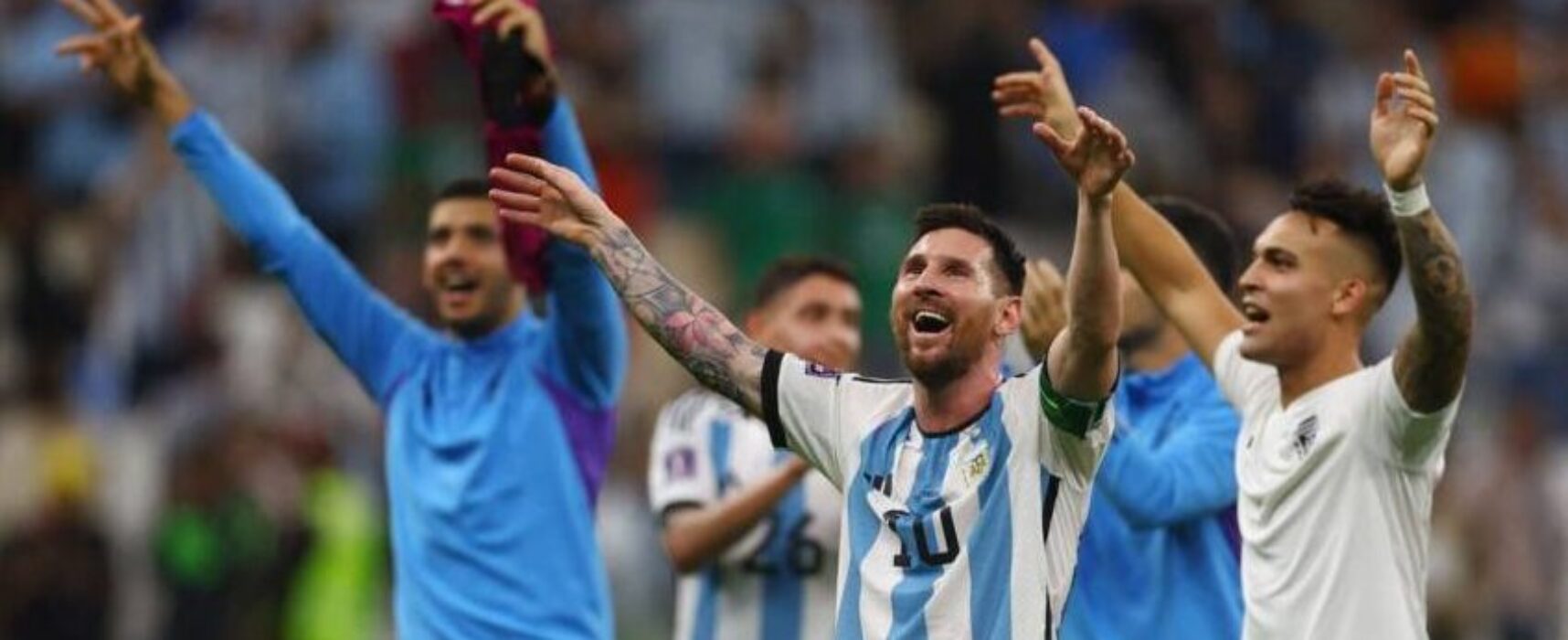 Messi e Fernández garantem vitória da Argentina sobre o México na Copa