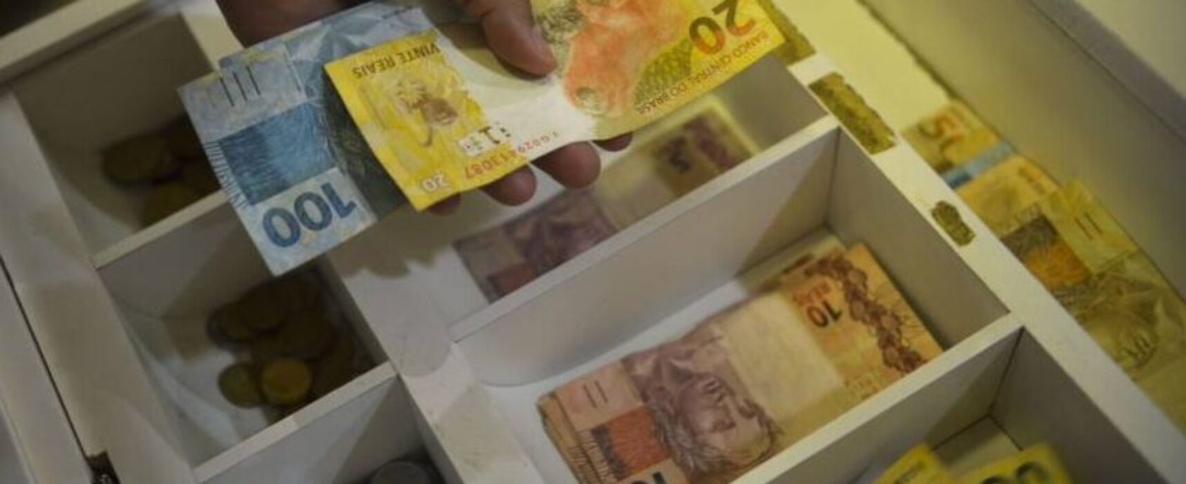 Mercado financeiro eleva projeção da inflação de 5,88% para 5,91%