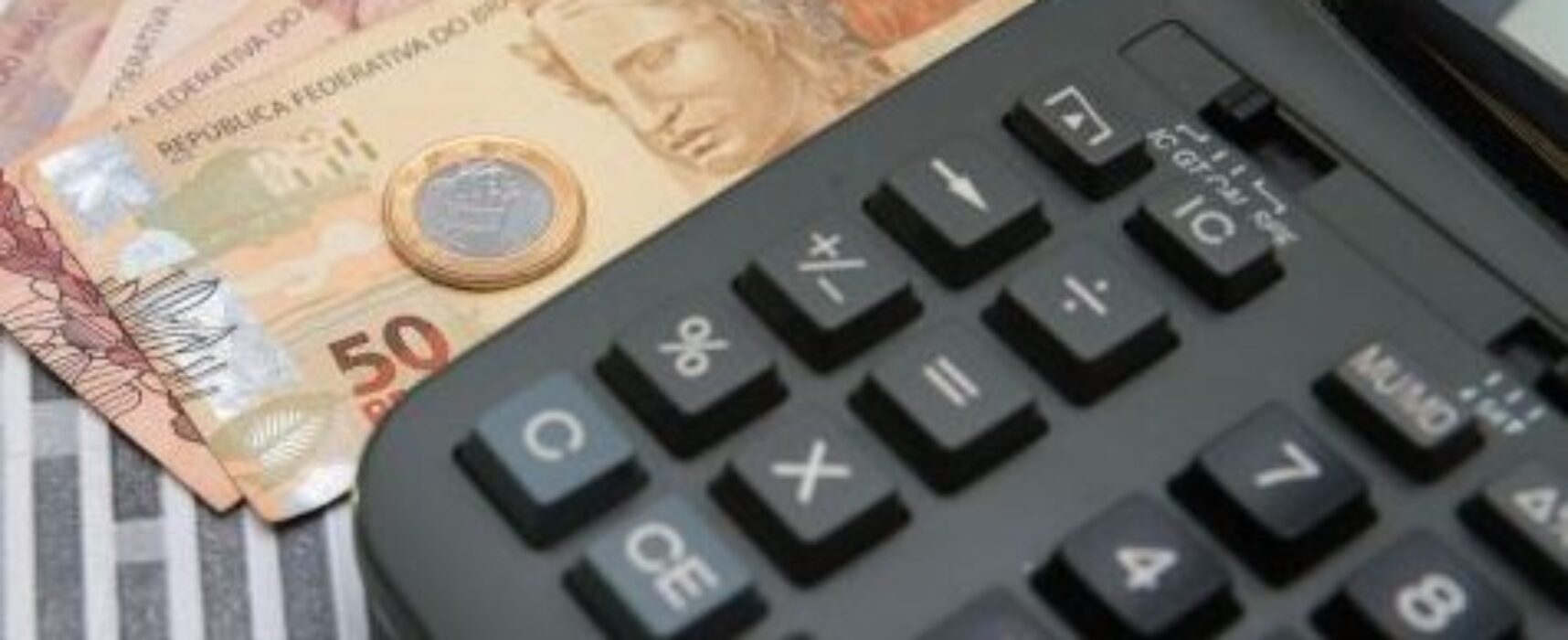 Em 2020, 1º ano da pandemia, PIB recua em 24 unidades da Federação