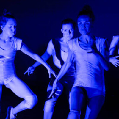 X Festival de Dança de Itacaré começa neste sábado (05) com programação em ruas, praias e centro cultural