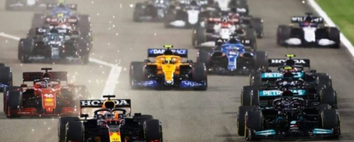 De ponta a ponta: Verstappen vence GP de Singapura e chega a 73 vitórias pela Red Bull