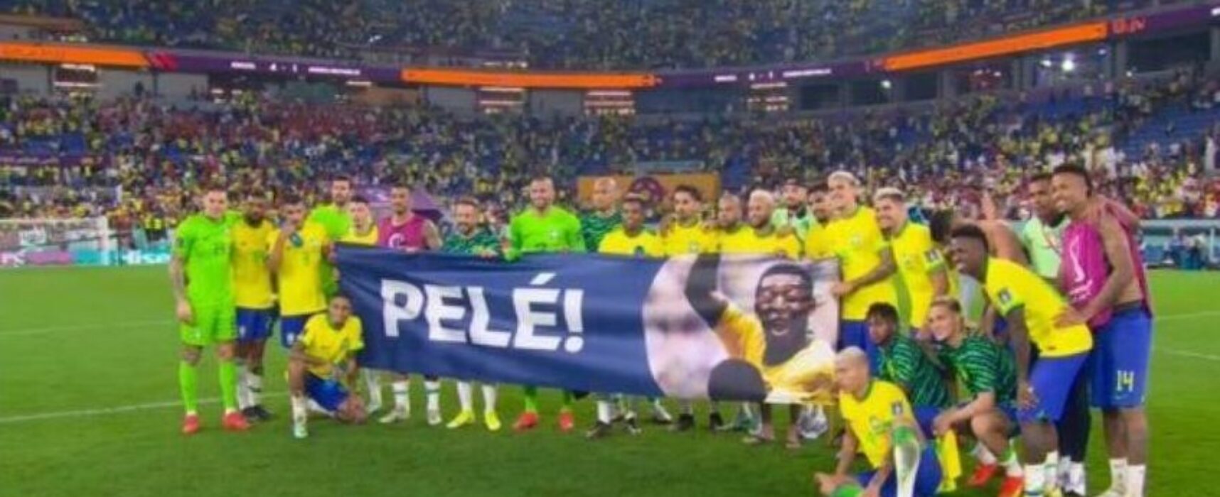 Após vitória sobre Coreia, jogadores da seleção brasileira fazem homenagem a Pelé