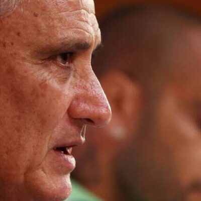 Tite diz que usará equipe alternativa diante de Camarões