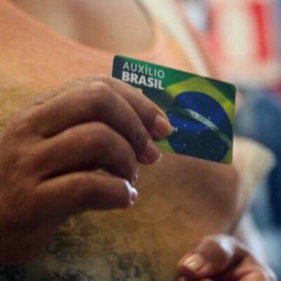 Divulgado calendário de pagamentos do Auxílio Brasil para 2023