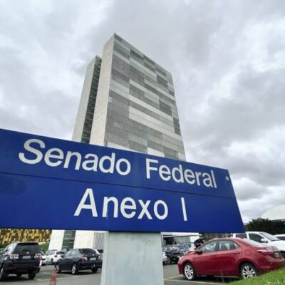 Senadores aprovam relatório sobre impactos da pandemia na educação