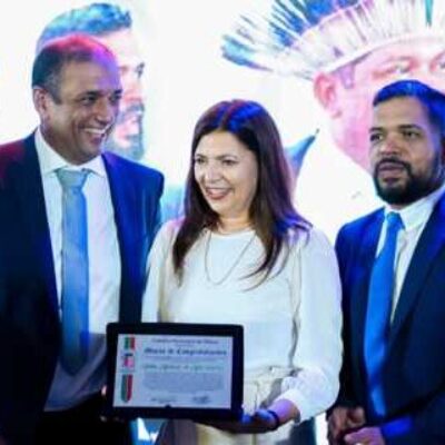 Prefeito Mário Alexandre participa de sessão solene para entrega de títulos de Cidadão Ilheense