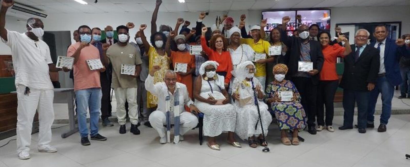 PERSONALIDADES NEGRAS SÃO HOMENAGEADAS PELA CÂMARA DE VEREADORES DE ILHÉUS