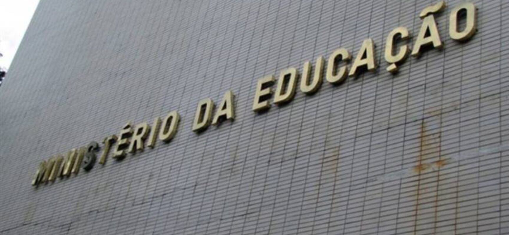 MEC tem desbloqueio de R$ 2 bilhões em orçamento das universidades
