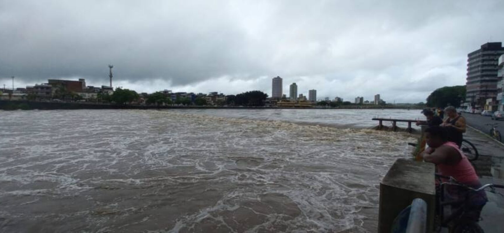 Defesa Civil mantém alerta para as famílias ribeirinhas após elevação do Rio Cachoeira