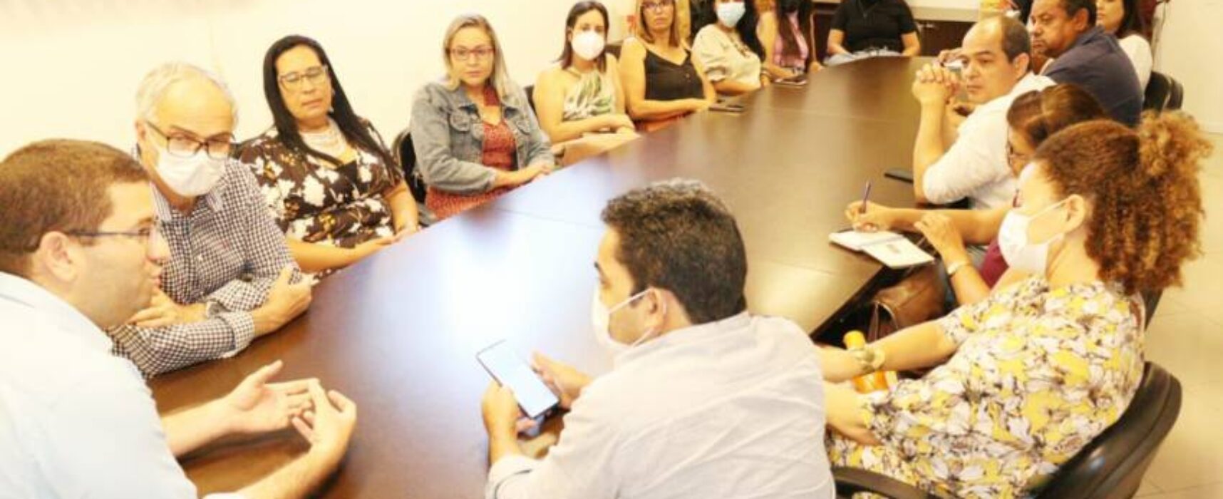 Secretário e dirigentes da Educação de Itabuna conhecem em Mata de São João modelo de escola em tempo integral