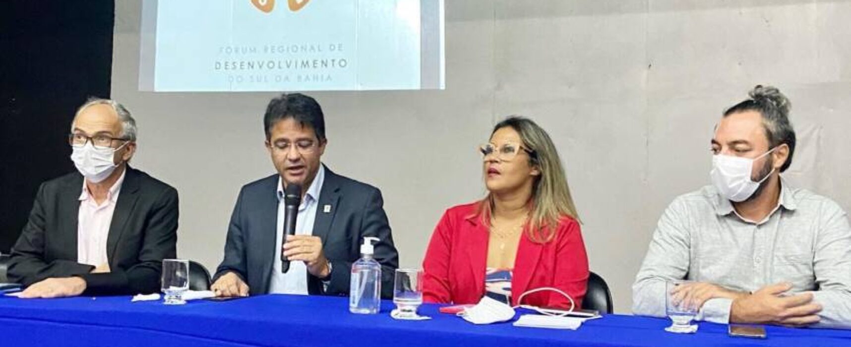 Secretaria da Educação representa Itabuna no Fórum Regional de Desenvolvimento na UESC
