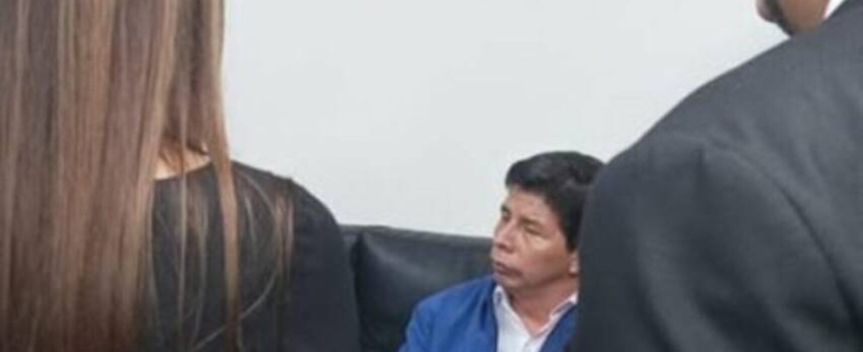 Presidente do Peru é preso após ser destituído do cargo