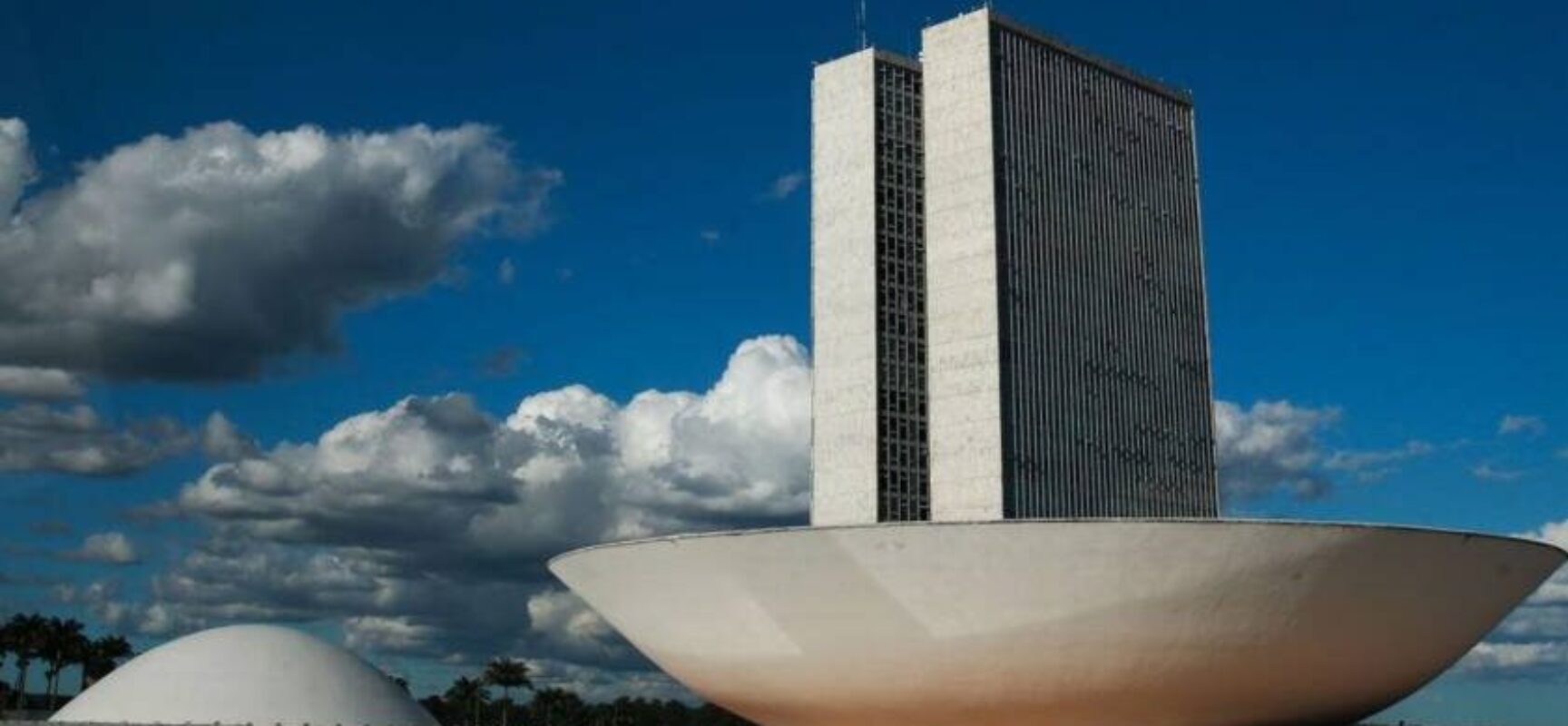 Orçamento de 2024 é sancionado com veto a R$ 5,6 bilhões em emendas parlamentares