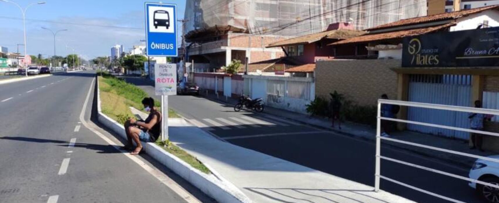 Comissão aprova obrigatoriedade de cobertura nos pontos de ônibus