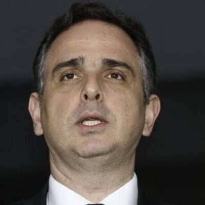 Diplomação destaca exercício da democracia, diz presidente do Senado