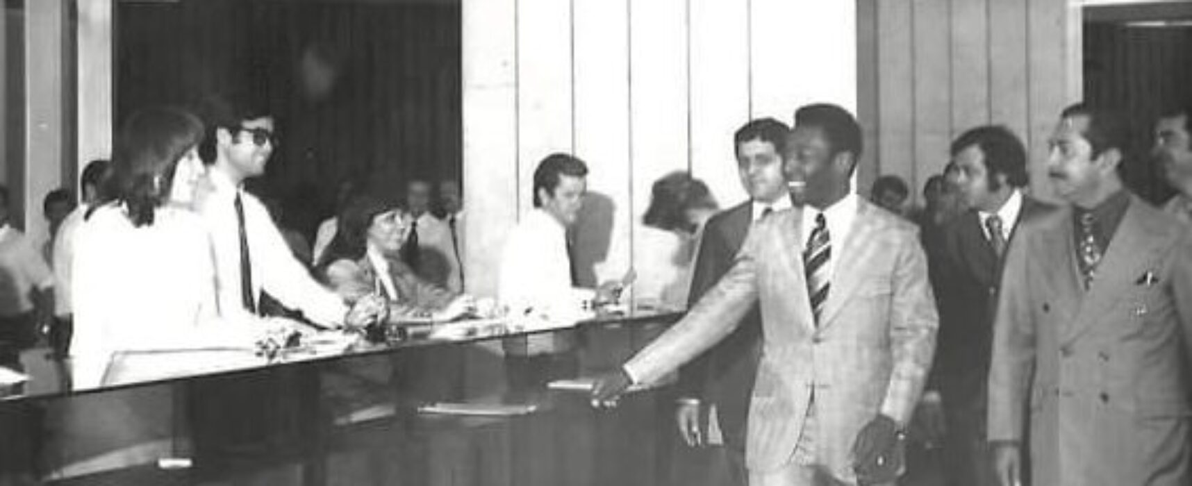 Rei Pelé foi funcionário do Banco Mercantil