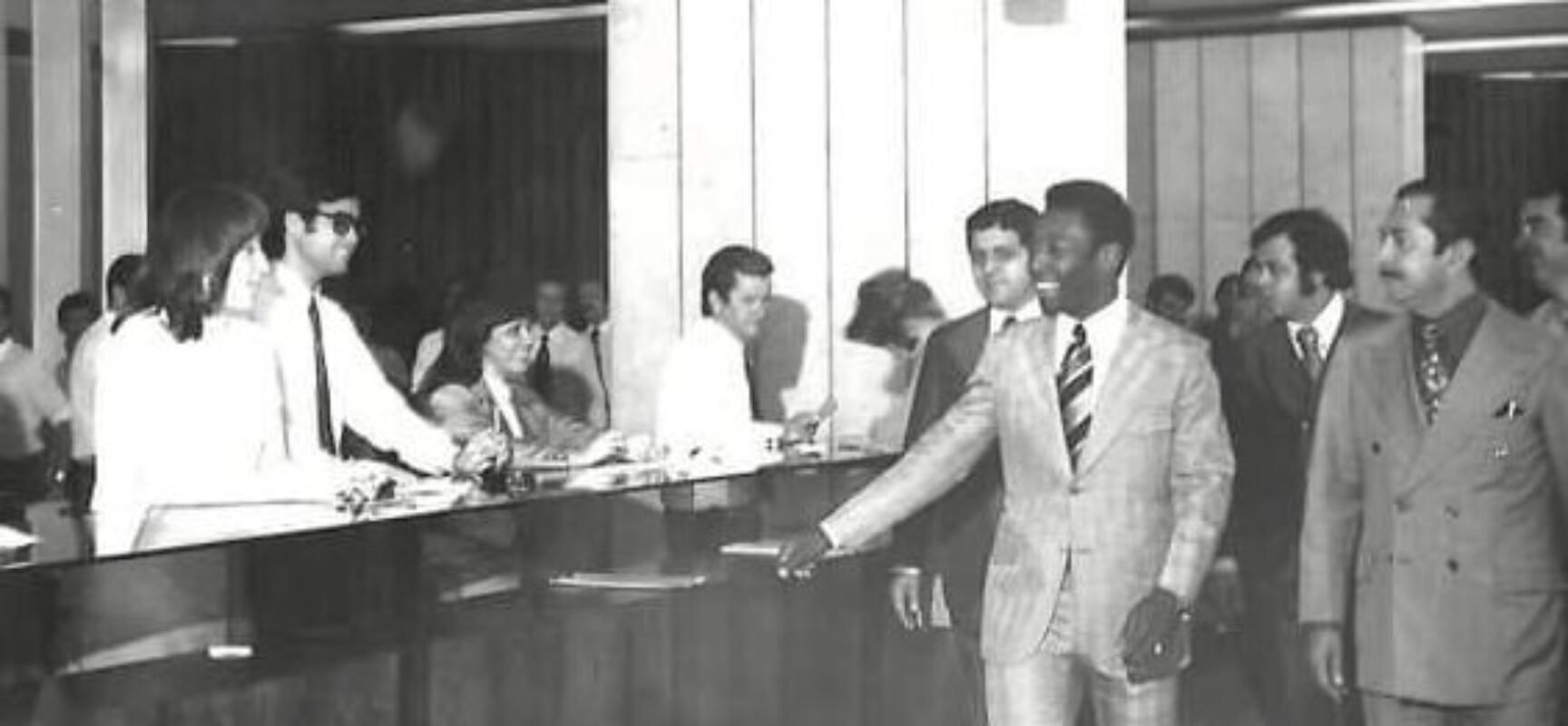 Rei Pelé foi funcionário do Banco Mercantil