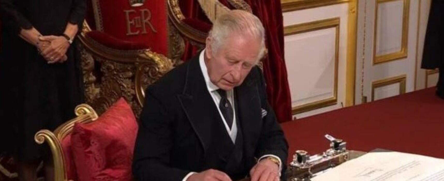 Lula vai a Londres acompanhar coroação do Rei Charles III