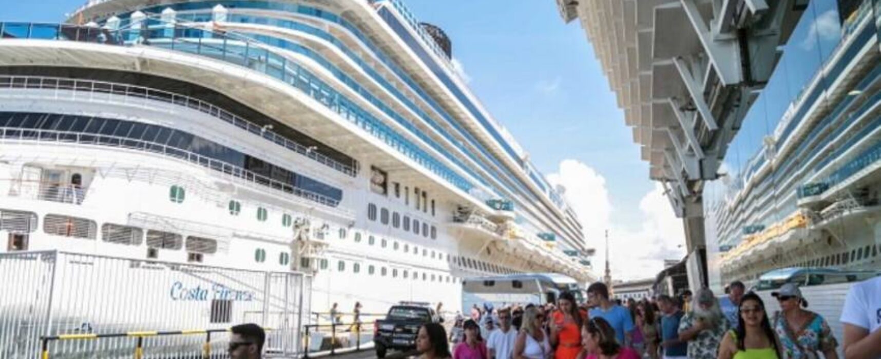 Salvador recebe mais de 12 mil turistas de cruzeiros em um único dia