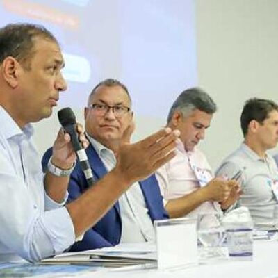 Em Salvador, prefeito Mário Alexandre se reúne com membros da UPB e endossa pautas municipalistas