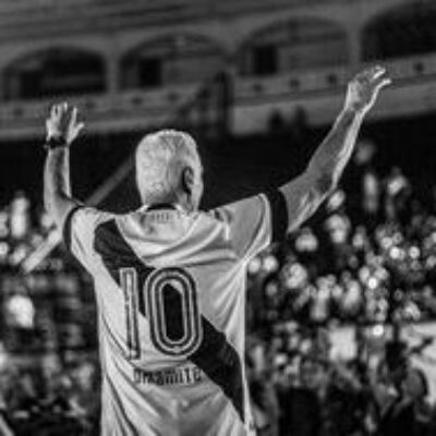 Roberto Dinamite morre aos 68 anos de idade