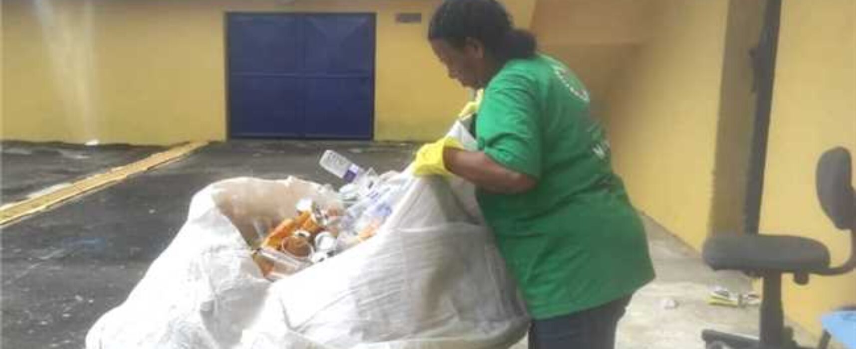 Prefeitura anuncia parceria com cooperativa de catadores para coleta de lixo no Estádio Mário Pessoa