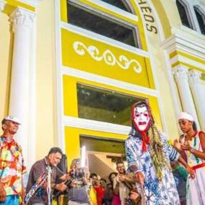 Cultura e alegria marcam Dia de Reis com encontro de Bumba Meu Boi no Centro Histórico de Ilhéus