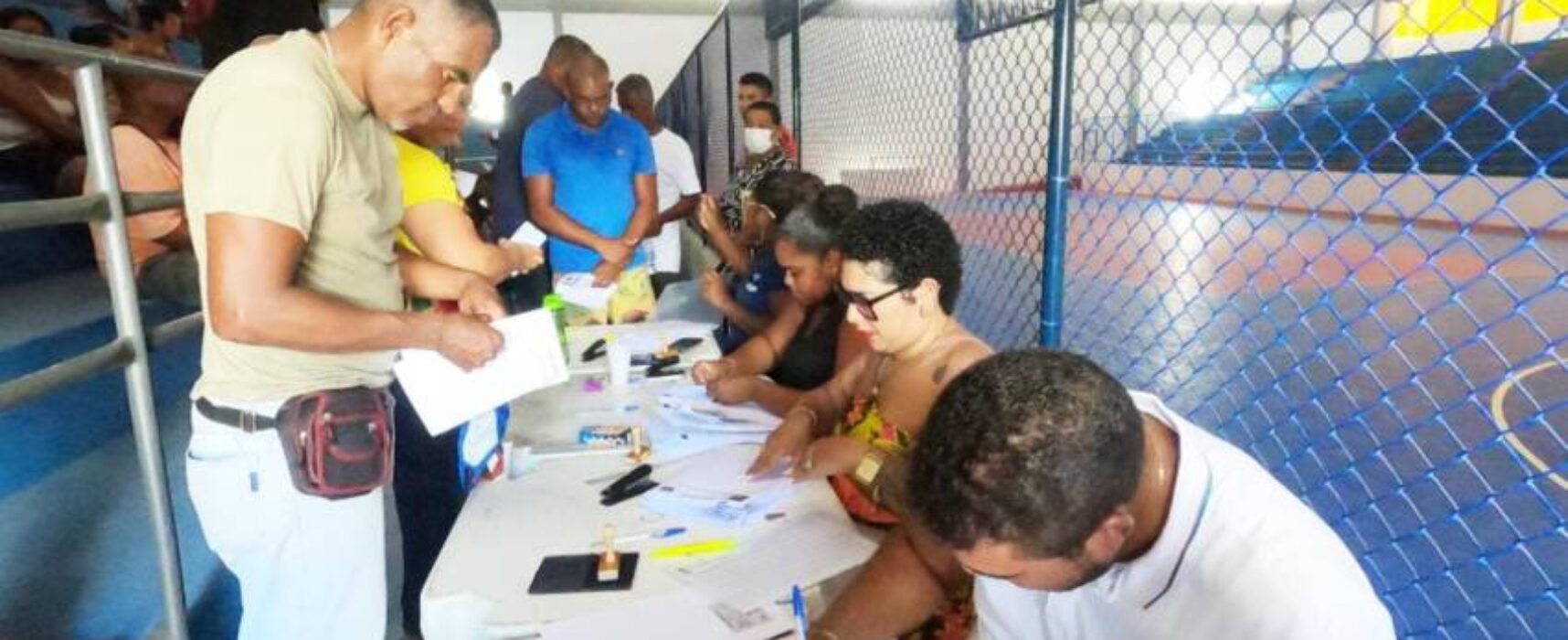 Prefeitura cadastra vendedores ambulantes para Lavagem do Beco do Fuxico