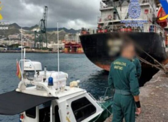 Navio que saiu do Brasil com 4,5 toneladas de cocaína é apreendido na Espanha