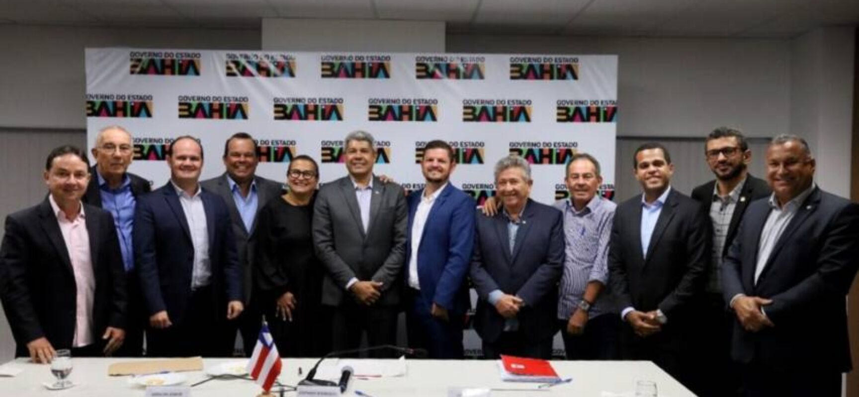 Jerônimo reúne prefeitos para reforçar a representatividade dos municípios e da Federação de Consórcios