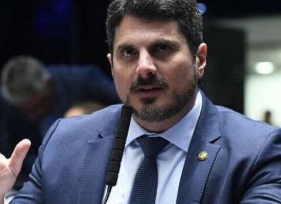 Marcos do Val acusa Flávio Dino de “prevaricação” em relação aos atos em Brasília