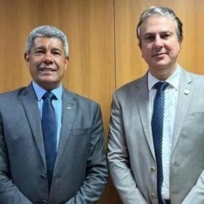 Jerônimo e Adélia discutem prioridades da Educação com Camilo Santana