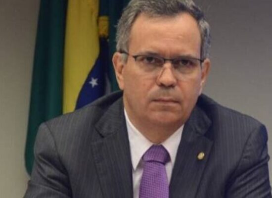 Félix critica proposta da Casa Civil que beneficia empreiteiras condenadas na Lava Jato