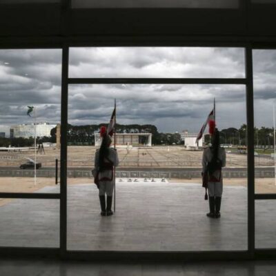 Equipe de segurança de Lula faz varredura no Palácio do Planalto