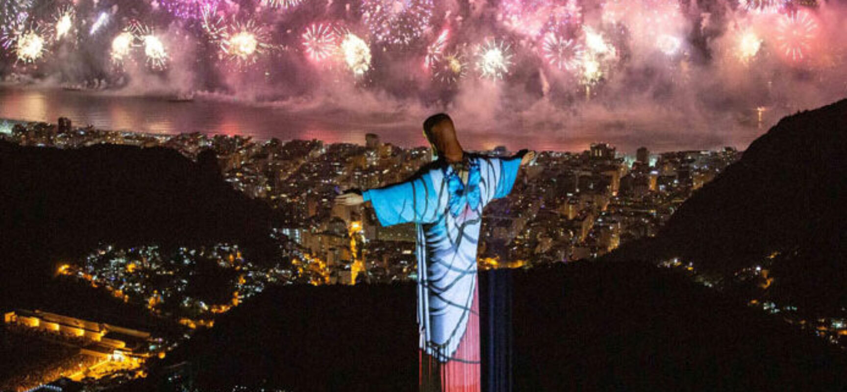 Já é 2023! Brasil celebra chegada do ano novo; veja a festa
