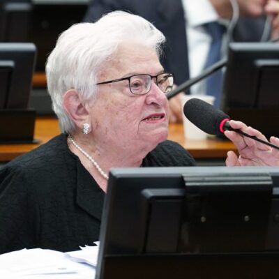 Projeto estabelece política nacional para incentivar a criação de centros de convivência