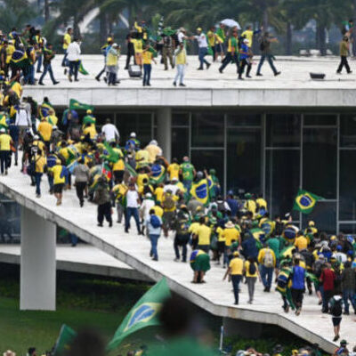 BRASÍLIA EM CHAMAS: Lula decreta intervenção federal na segurança pública do DF