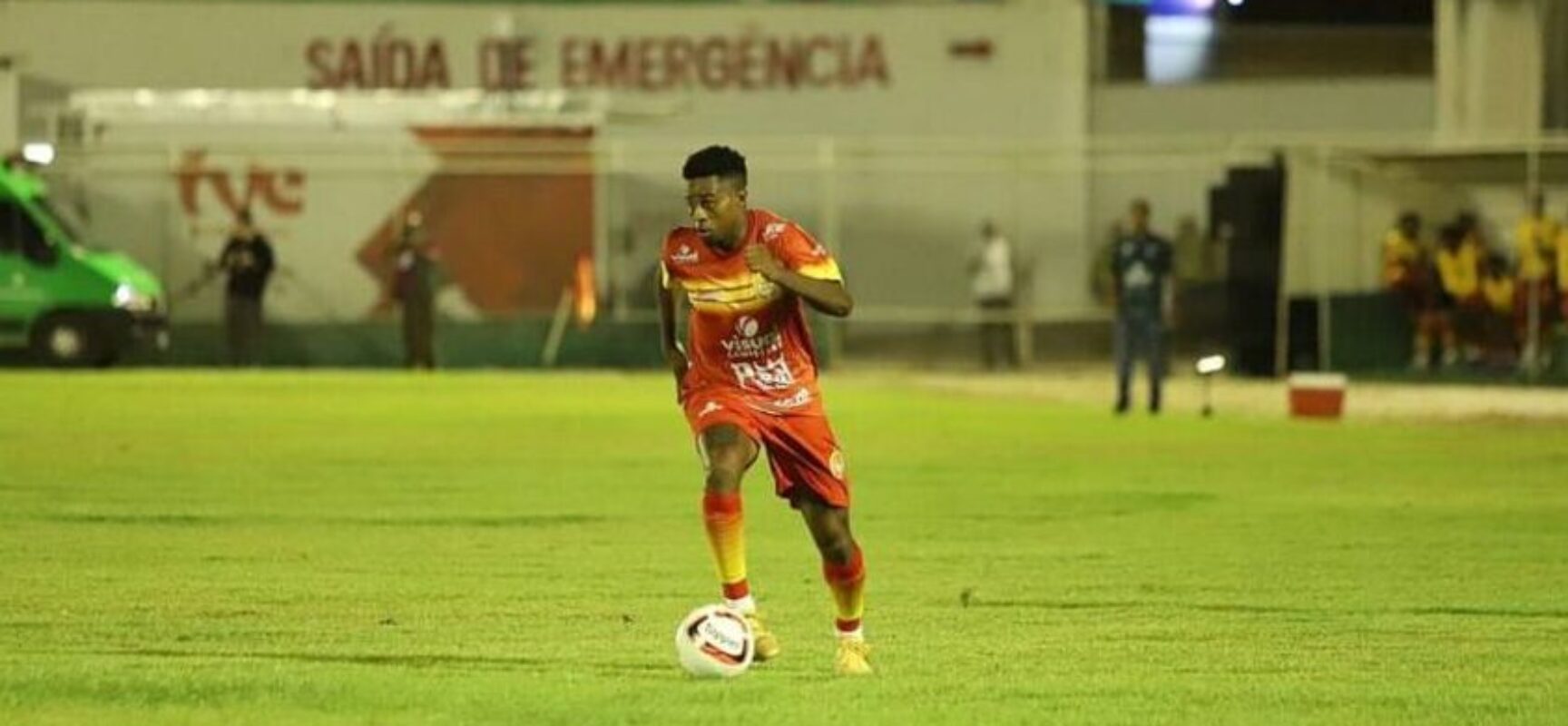 De virada, Vitória leva 3 a 1 da Juazeirense e se complica no Baianão