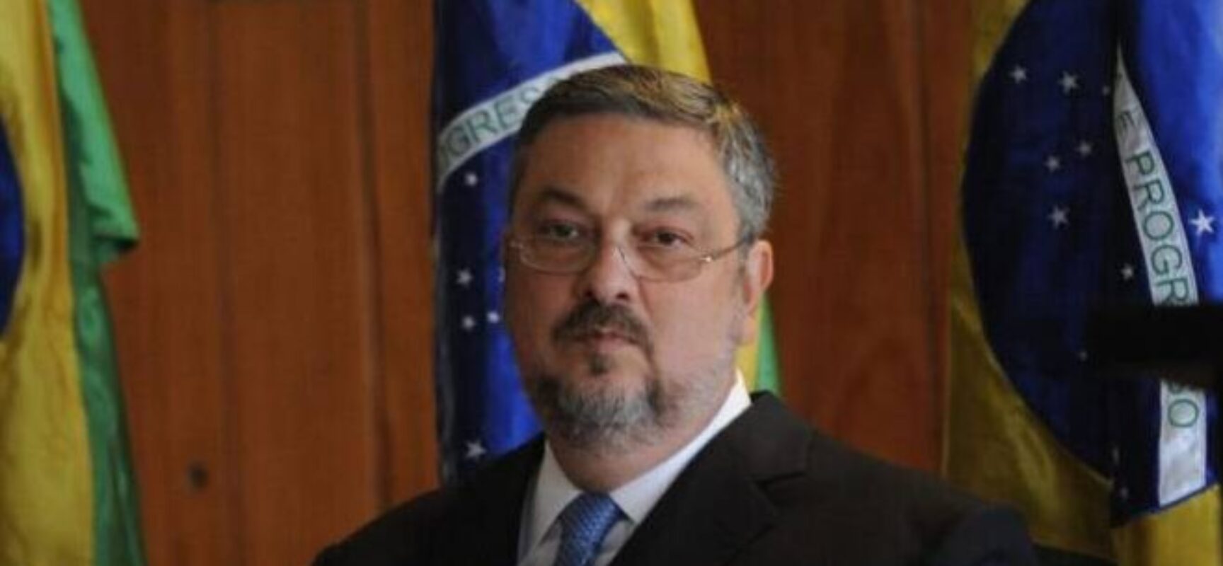 Mercado consulta Palocci ao analisar ações do governo Lula, diz colunista