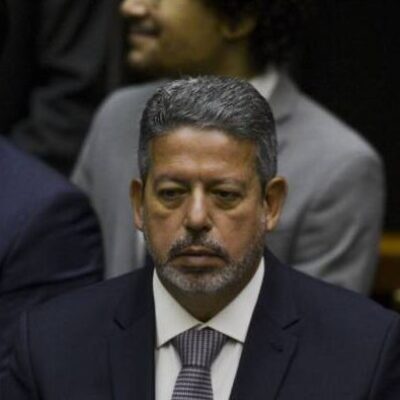 Câmara entrega à PGR notícia-crime contra vândalos