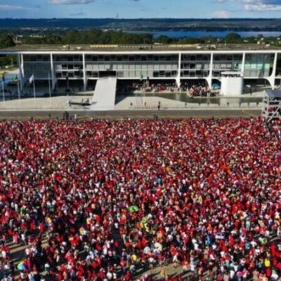 Milhares vem a Brasília para festejar a posse de Lula