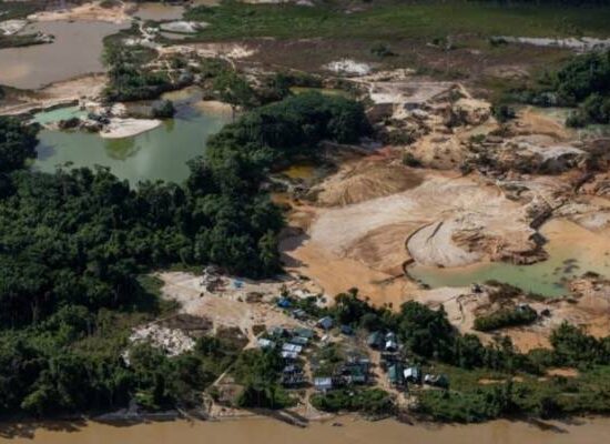 Relatório aponta que garimpo ilegal em território Yanomami cresceu 54% em 2022