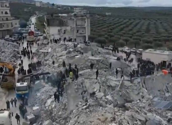 Mortes em terremoto na Turquia e na Síria ultrapassam 7 mil