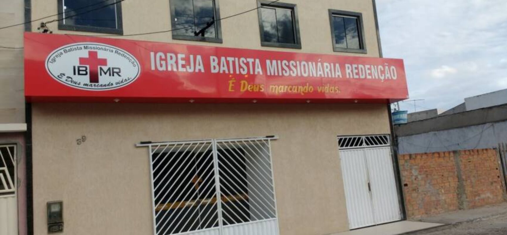 Pastor é morto a tiros em frente a igreja no Recôncavo Baiano