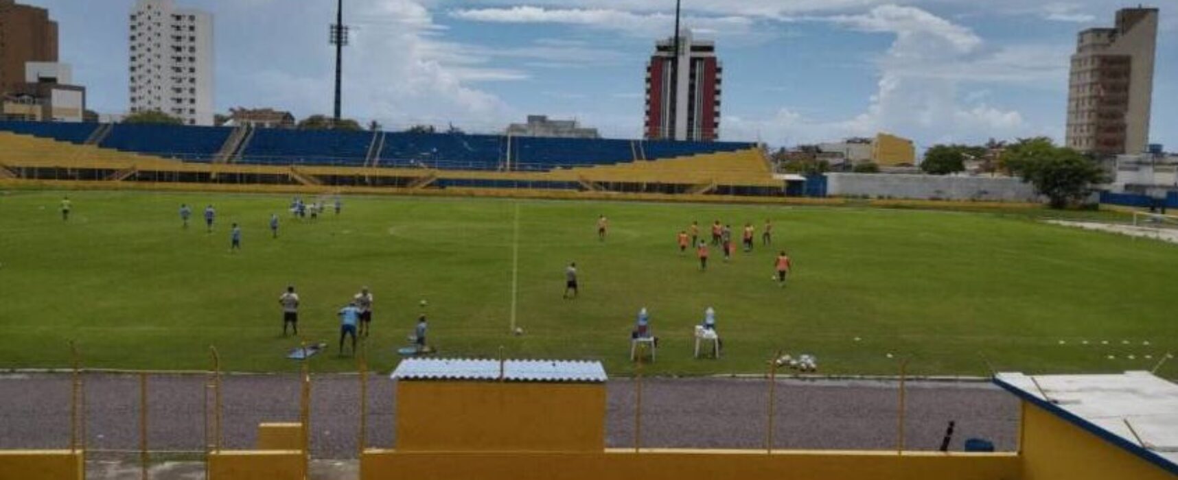 BARCELONA DE ILHÉUS TRABALHANDO FOCADO PARA ENFRENTAR O VITÓRIA PRÓXIMO DOMINGO