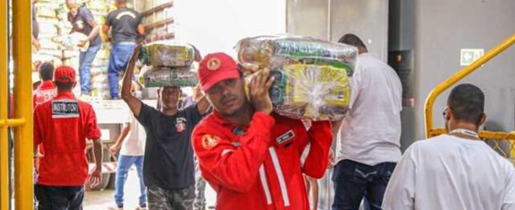 Prefeitura de Ilhéus recebe donativos enviados pela Defesa Civil Nacional
