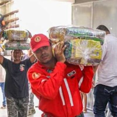 Prefeitura de Ilhéus recebe donativos enviados pela Defesa Civil Nacional