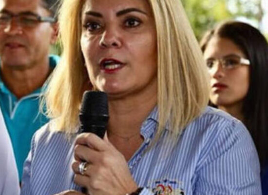 Ex-mulher de Bolsonaro se torna norueguesa e perde nacionalidade brasileira