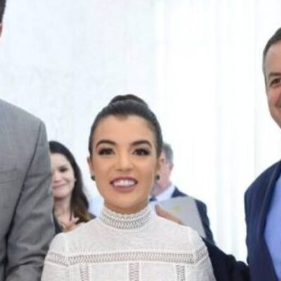 Deputada mais jovem do Brasil, Chiara Biondini toma posse ao completar 21 anos